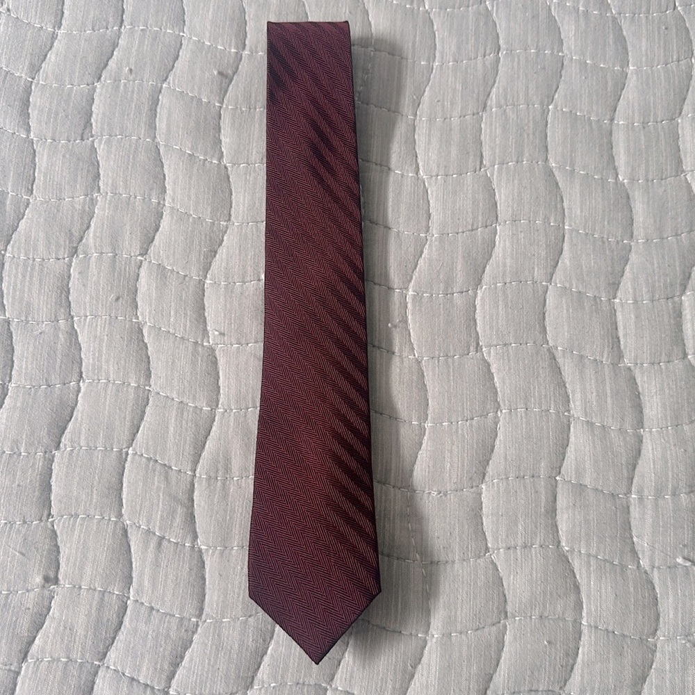 Saks Fifth Avenue 100% Silk Tie Burgundy